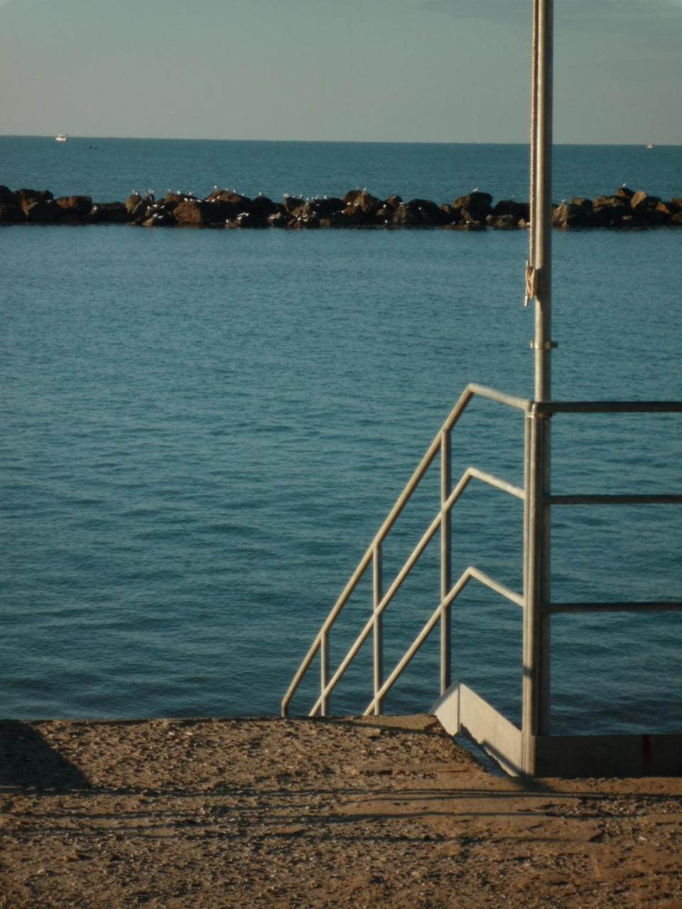 Casa F.A.C.I Hotell Marina di Massa Eksteriør bilde